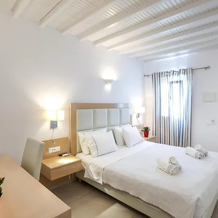 Hotel Petinaros 4*