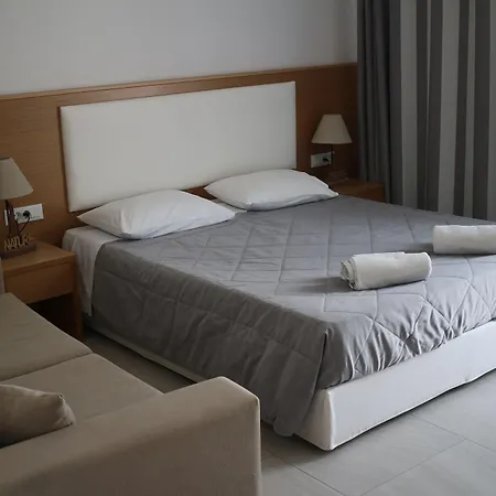 Hotel Petinaros