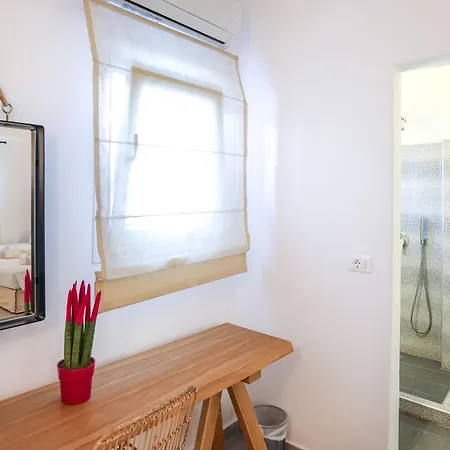 Hotel Petinaros 4*