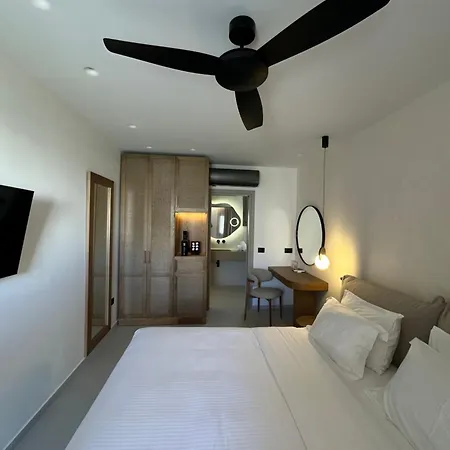 Petinaros Hotel 4*