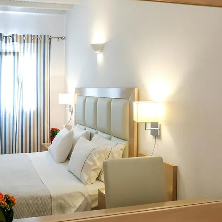 Hotel Petinaros 4*