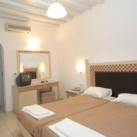 Petinaros 4*